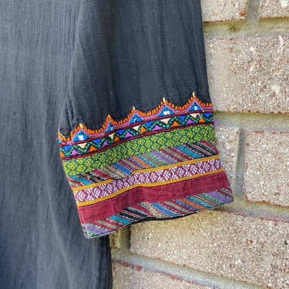 WESTSIDE Embroidered Tunic Top - Picture 5 of 8